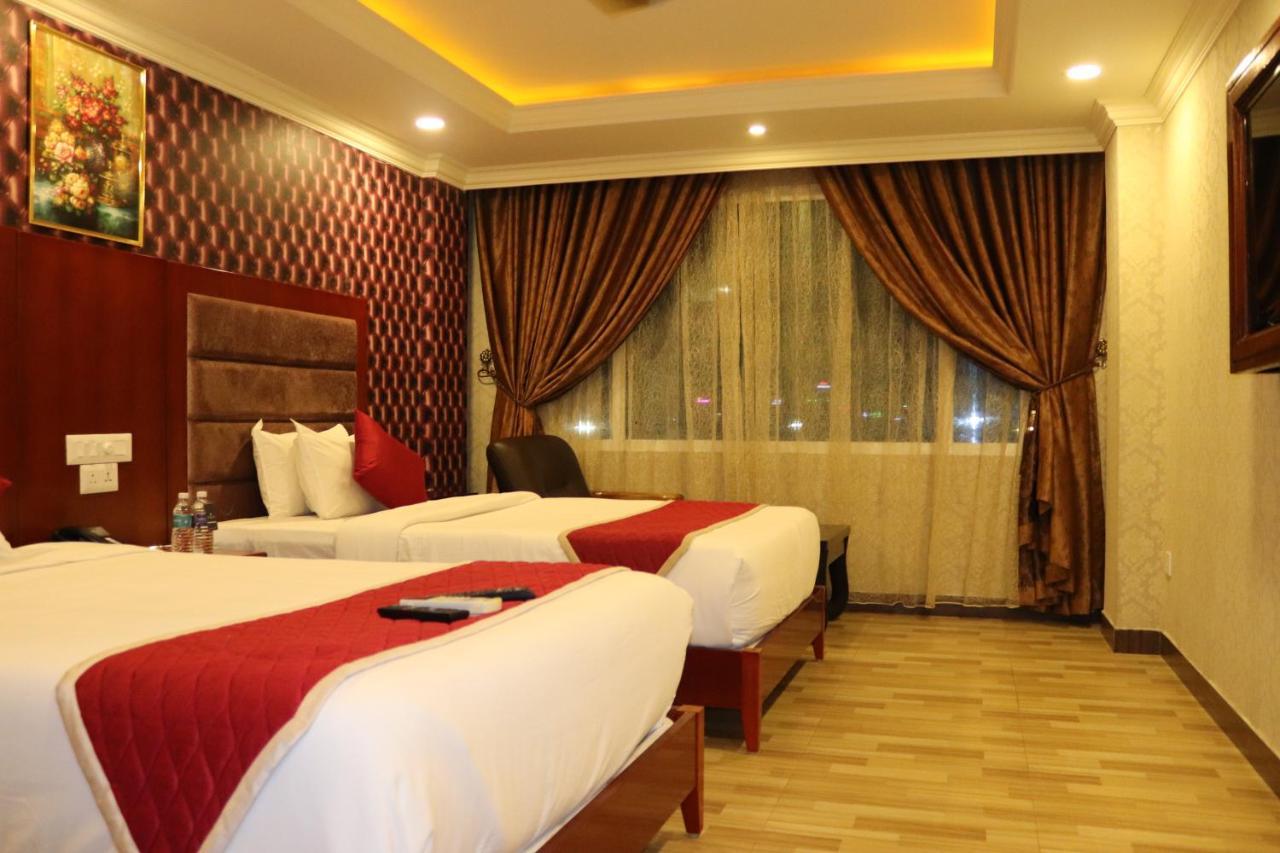 Hyders Park The Business Hotel Thanjavur Esterno foto