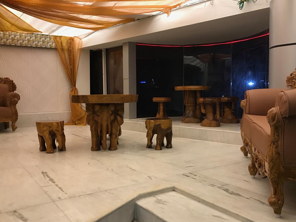 Hyders Park The Business Hotel Thanjavur Esterno foto