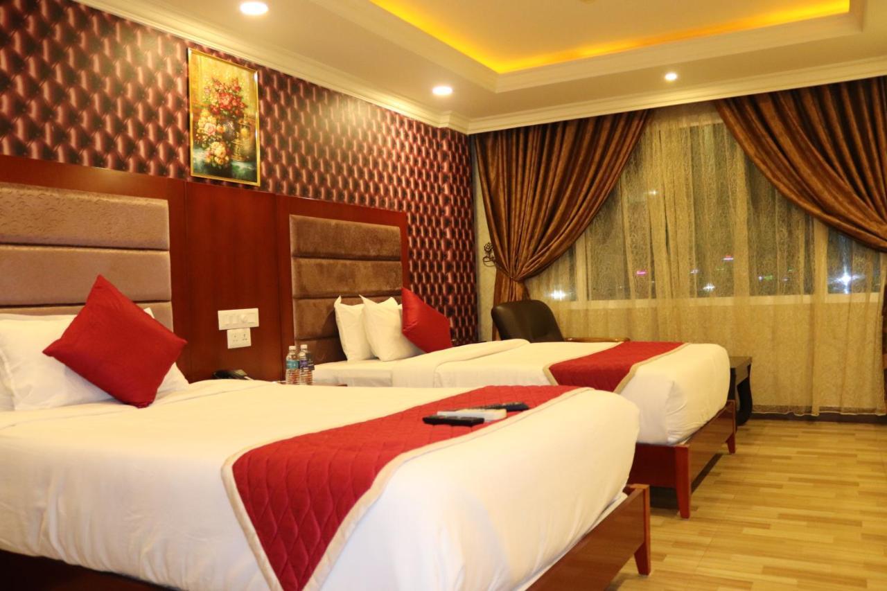 Hyders Park The Business Hotel Thanjavur Esterno foto